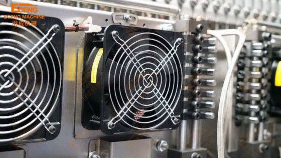 自動4キャビティ ペット機械を作る吹く機械150mlシャンプーのびん