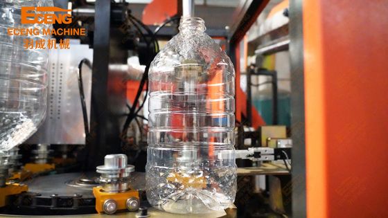 900BPH 5Lの伸張の油壷の吹くことはQ5L1 1キャビティを機械で造る
