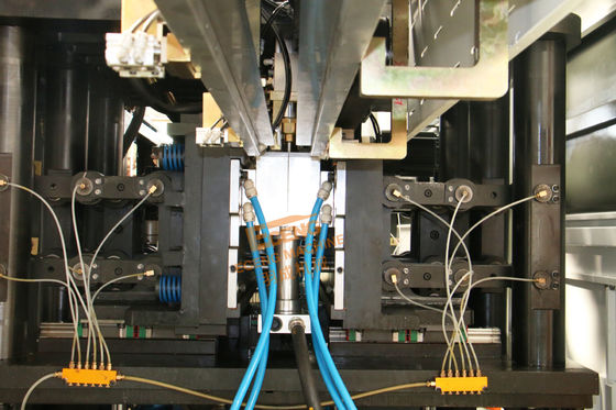 8キャビティ自動ブロー形成機械600mlびんメーカー