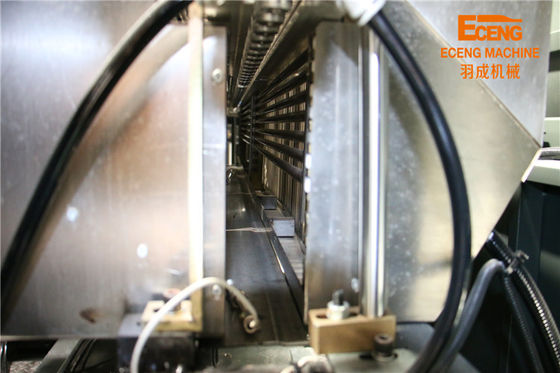 SMC 6キャビティ プラスチックびんの成形機5.5*1.8*1.9m