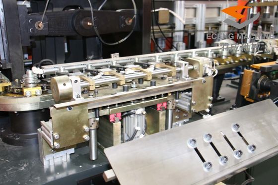6000bpnペットびん吹く機械6000bpnプラスティック容器の製造業