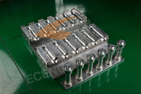 びん2000ml 6キャビティ ペット吹く機械8000 Pcs/Hr Eceng