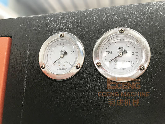 ペットびん200ML-2LのためのEceng YCシリーズ半自動びんの吹く機械