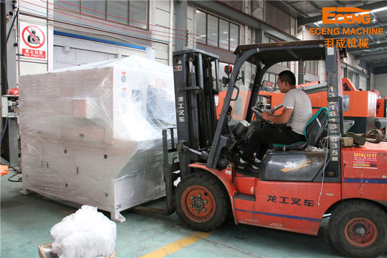 2Lプラスチックびんの成形機12000BPHペット ブロー形成380V 50HZ